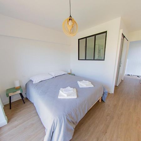 Le 74 Bed & Breakfast อาวร็องช์ ภายนอก รูปภาพ
